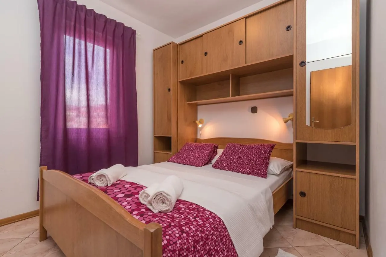 Apartments Vojin  Trogir