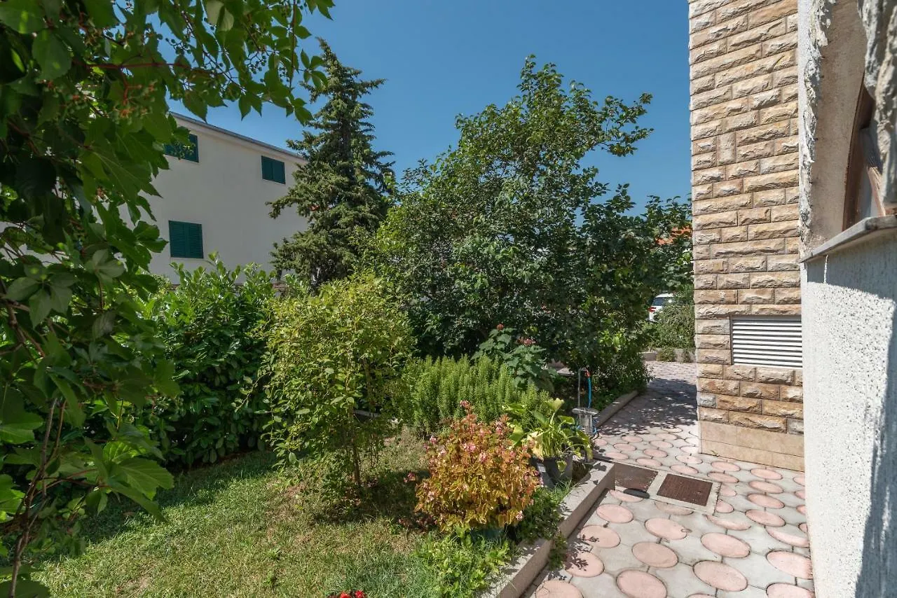 Apartments Vojin تروغير كرواتيا